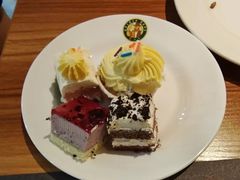 -金汉斯南美烤肉自助餐厅(中央大街黑金店)