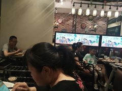 -鸿记煌三汁焖锅(府前路店)