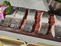 -围炉肉舍•炭烤活鳗•丹东海鲜烤肉(步行街店)