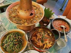 -浩海火燒雲傣家菜(芮欧百货店)