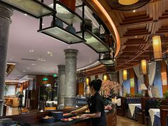 -八府香鸭·啫啫煲(华山路店)