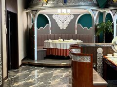 -哈啾嗨·新概念蒙餐(红星新城店)