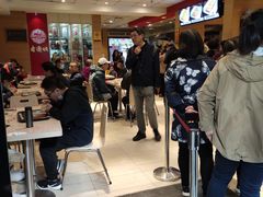 等位区-老通城豆皮大王(吉庆街店)