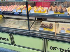 -85度C(生甜甜圈研究工坊·上海平凉店)