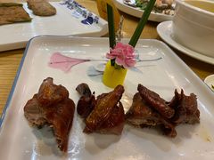 岭南脆皮鸽-德胜轩正宗顺德菜(宝安沙井会展中心店)