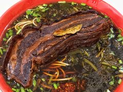 -小龙大肉面馆