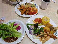 -梦航彩虹之约自助餐厅(华府天地店)