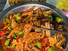 -丹水桥地锅鱼·翘嘴鲌·地方特色全鱼宴(丹江口大坝店)