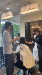 -悦Salon发型设计