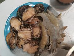 -圣罗巴甄选自助(麦凯乐店)