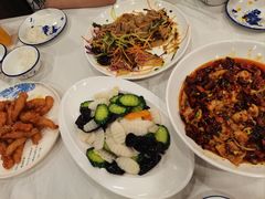 -鑫巴蜀小镇 · 水煮鱼专研店(玉桥店)