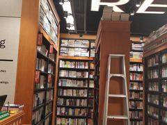 -西西弗书店(城西银泰城店)