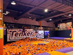 -Tenker Club弹刻极限主题公园 · 蹦床 · 团建 · 生日派对(大关店)