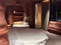 -幸栖洞穴设计酒店(成都春熙路店)