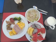 -曼谷湄南河畔华美达广场酒店