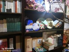 -荒岛书店(黄县路店)