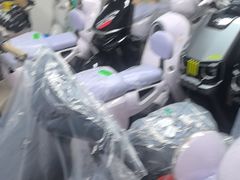 -爱玛电动车