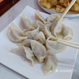 正宗有味的东北铁锅炖，分量很足