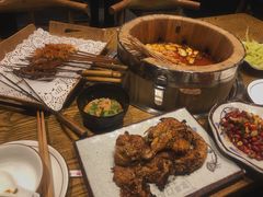 -聚串门儿·东北烧烤(信义坊店)