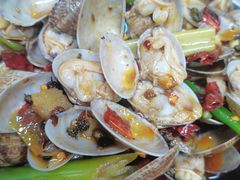 隔壁店的辣炒花蛤-清真·马峰烤肉(小学习北巷店)