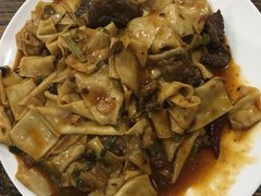 -壹阁胡羊焖饼(特色小吃街店)