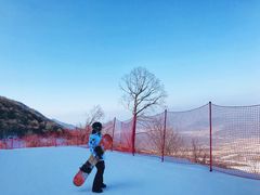 -鳌山滑雪度假区