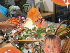 -大中华希尔顿酒店-念自助餐·嗨啤·小龙虾