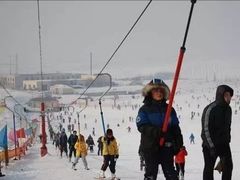 -济南卧虎山滑雪场