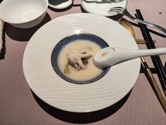-新荣记(南京西路店)