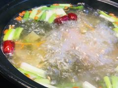 -陆记牛庄·碳锅龙虾烧烤(爱上花园店)