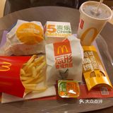 多年来品质依然不变，服务也很到位，不愧这个地理位置