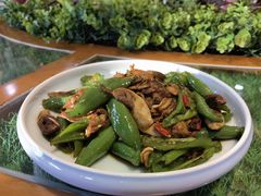 -那家老院子东北菜·饺子·小鸡炖蘑菇(艳华街店)