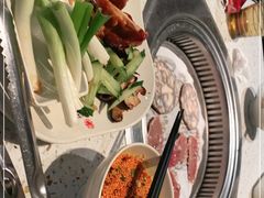 -佰烧海鲜烤肉火锅自助(世茂国际广场店)