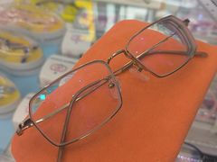 -美式眼镜·授权蔡司.依视路.尼康.豪雅.明月(人民广场店)