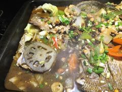 -叹鱼风尚烤鱼餐厅