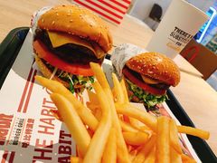 -The Habit Burger Grill 哈比特汉堡(复兴soho店)