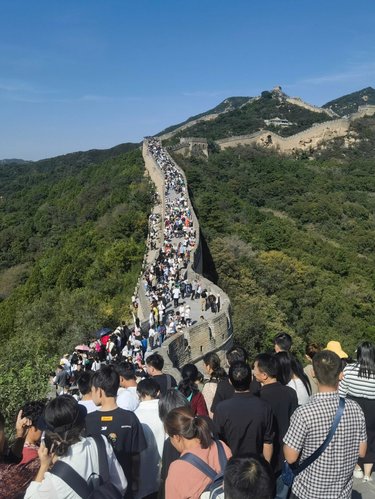 攻打长城都要不了这么多人吧。。。