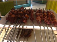 现穿羊肉串-丰茂烤串(公园店)