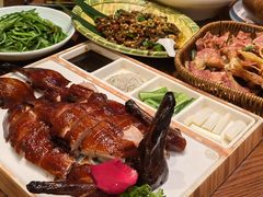 -老滇山寨•云南特色菜•地方菜•民族风情歌舞表演(金碧店)