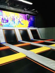 -蹦贝运动中心·蹦床·攀岩·闯关(龙岗店)