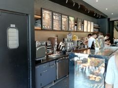-星巴克臻选(莘庄仲盛店)