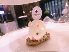 -乔治莫兰迪酒店(济南解放路山东大学店)