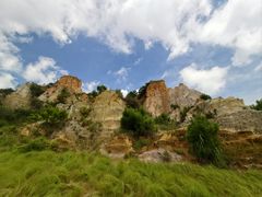 -彩色沙林风景区