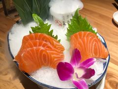 三文鱼刺身-和风食堂·日料·无界小火锅