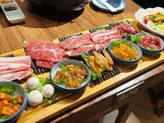 -明洞阿姨·韩式酱蟹烤肉·创意料理(三元桥店)