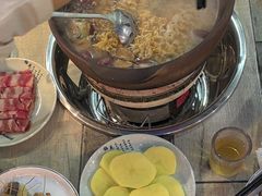 -东记炭炉·海鲜鸡煲(龙华店)