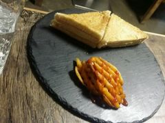 -HIGH FIVE哈福手工汉堡(桂林路店)