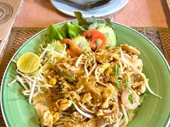 Pad Thai with chicken -Cafe de Thaan Aoan