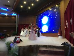 -上海市民办金苹果学校