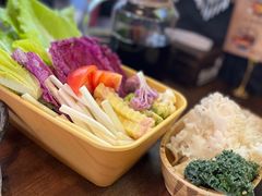 -花菇朵·云山雀 ll 野生菌锅·野果酸汤·精品滇菜(万柳店)